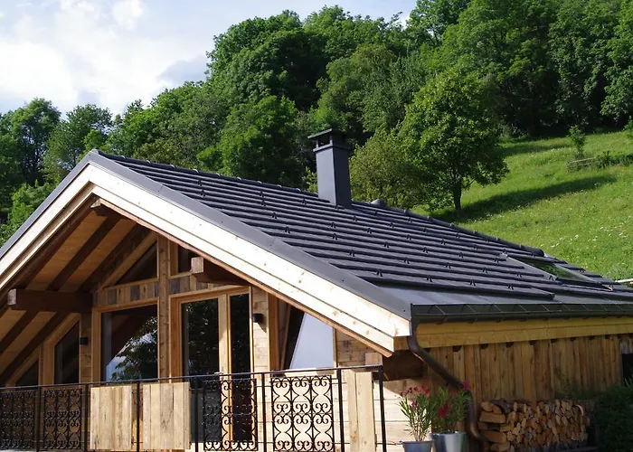 Petit Chalet Vieux Bois